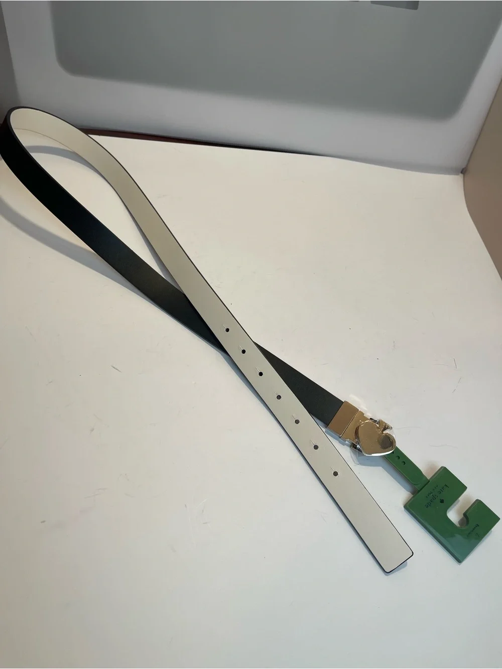Kate Spade New York Black White Reversible Leather Heart Buckle Belt Size L NWT